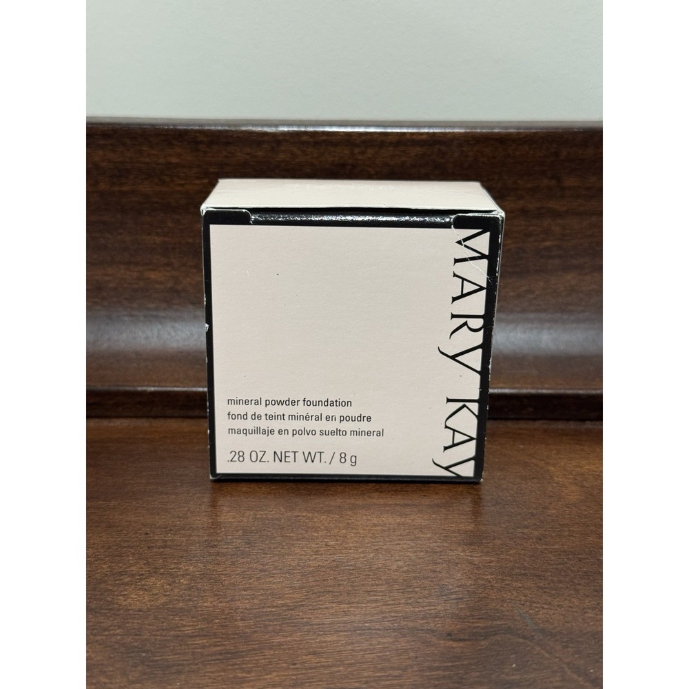 Mary Kay Mineral Powder Foundation IVORY 0.5 (040983) Discontinued NEW IN BOX